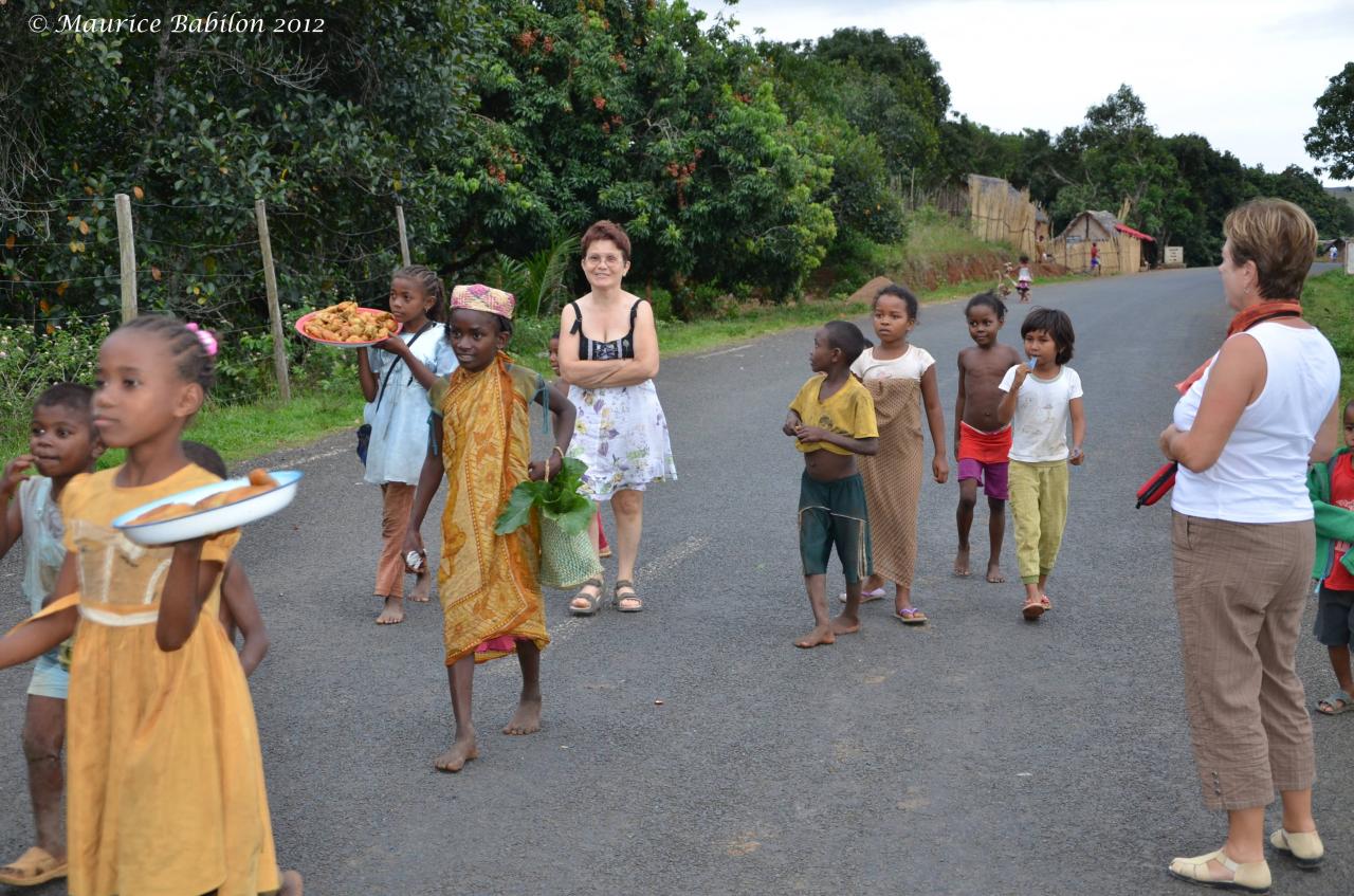 Direction le parc de Ranomafana au relief très accidenté
